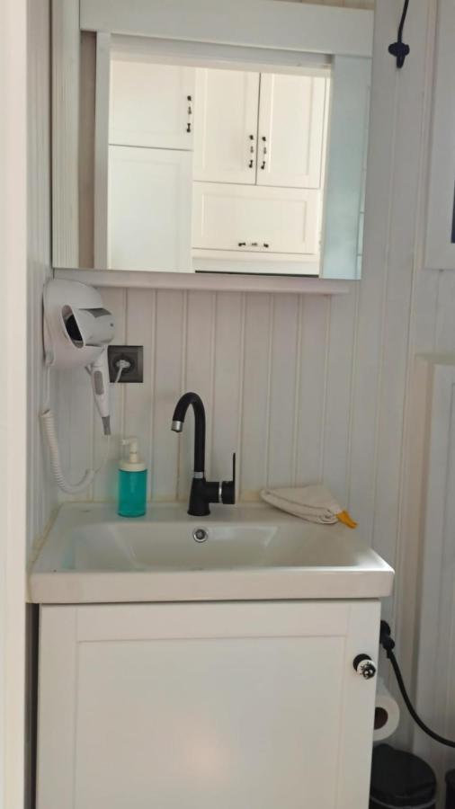 Vagona Tiny House Ξενοδοχείο Ριζούντα Εξωτερικό φωτογραφία